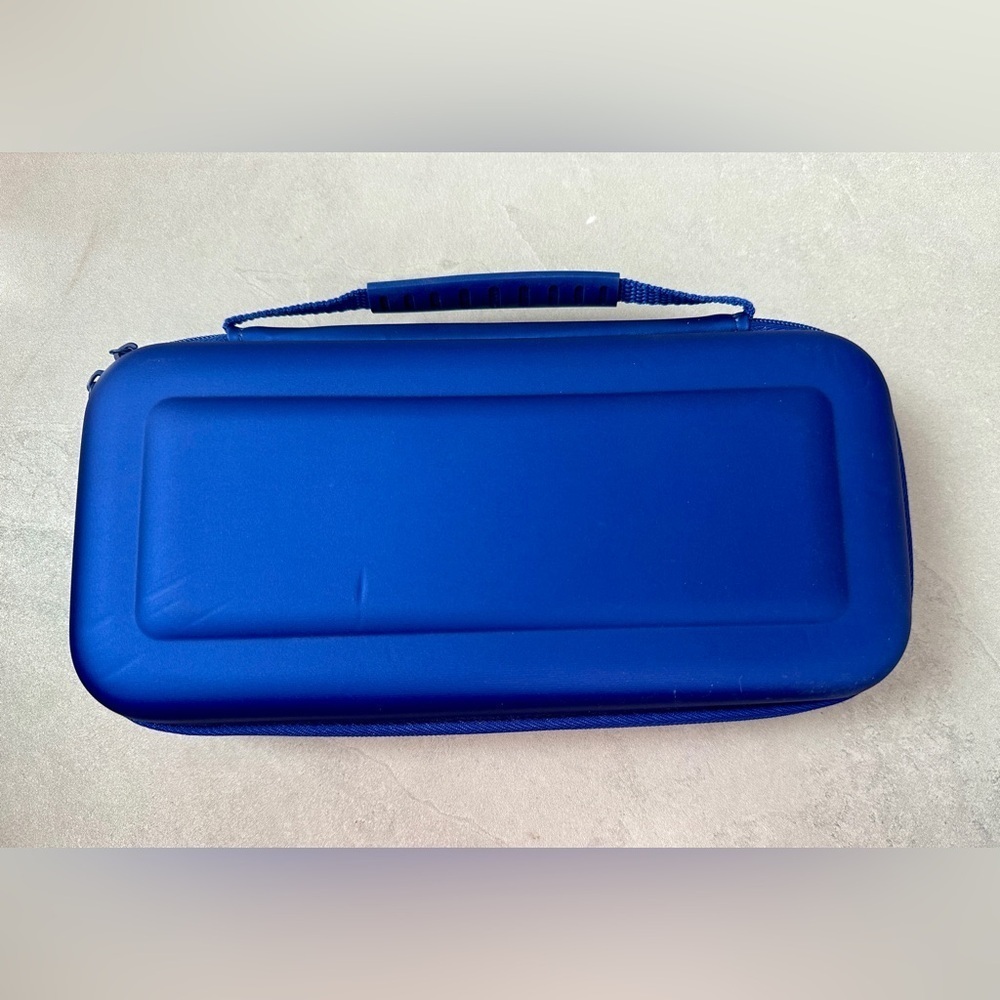 Orzly Royal Blue Hardshell Nintendo Switch Carry Travel Case Pre Owned - Picture 2 of 5